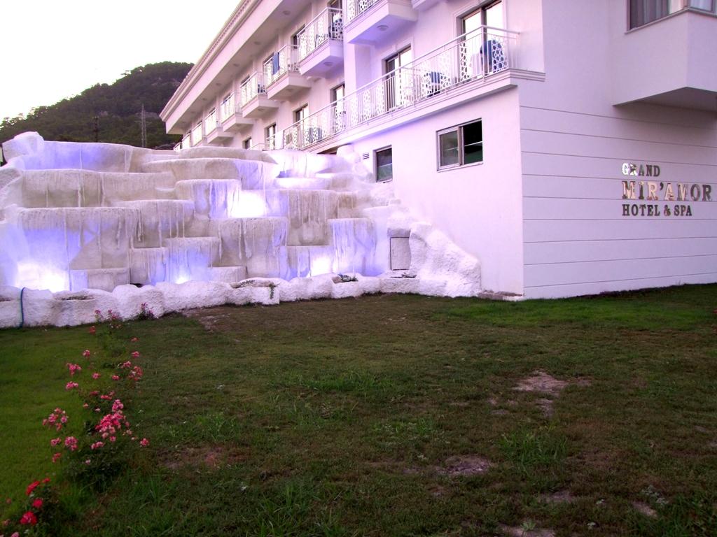 Grand Mir Amor Hotel Kiris Exteriör bild